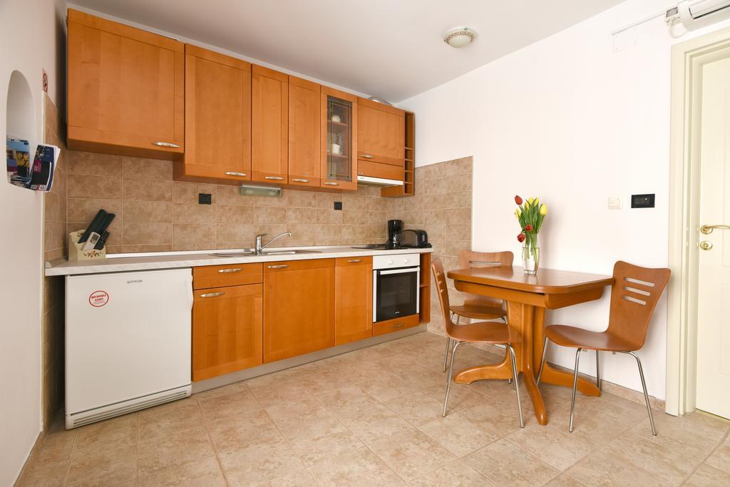 Apartments Kokolo Sibenik Phòng bức ảnh