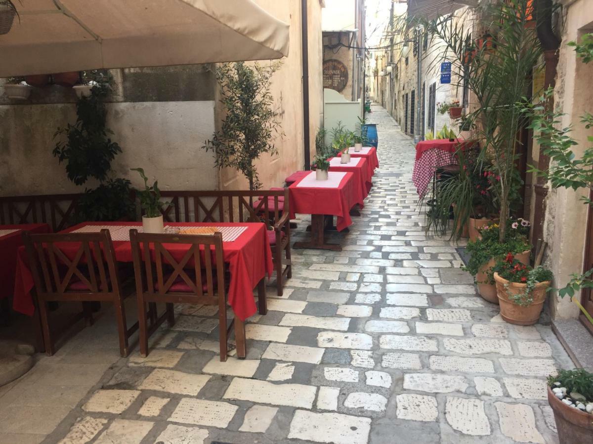 Apartments Kokolo Sibenik Ngoại thất bức ảnh